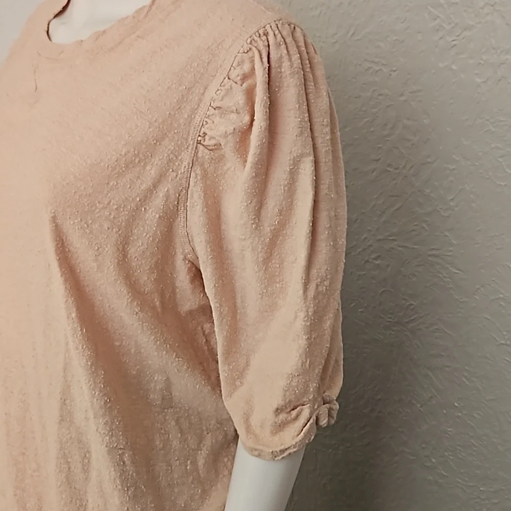 3/$30 FREE PEOPLE Creamy Light Peach Ruched Sleeve Textured Cotton Linen Top
